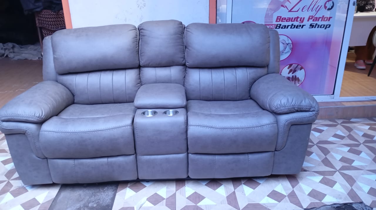 2 Grey Seater Recliner Sofa 2 Grey Seater Recliner Sofa