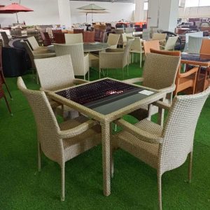 Brown 4-Seater Outdoor Dining Set1