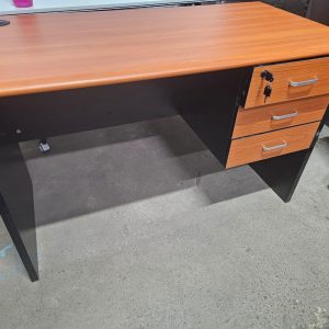 1.2m Office Desk with Drawers